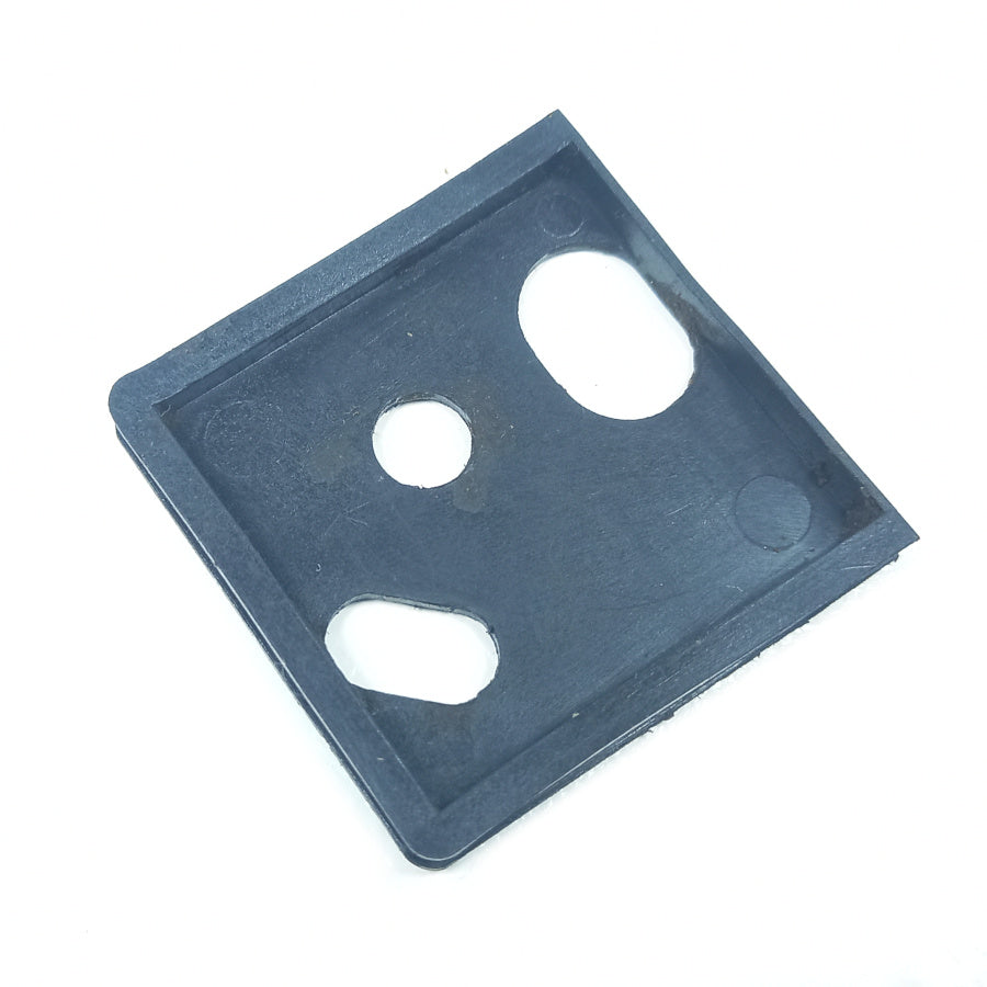 Verschlußplatte Abdeckung 2074646 » Solo 600 605 606 631 632 634 638 641 Farmer 31 32 38