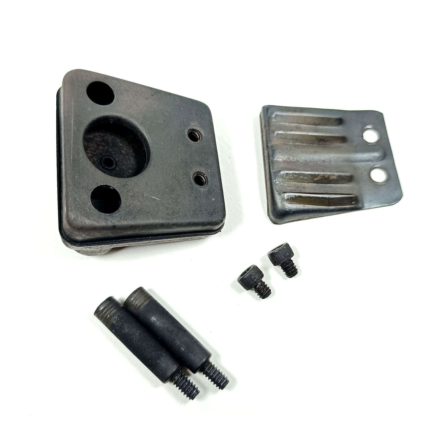 Auspuff 215411 McCulloch 110 120 130 140 Mini Mac 6 25 30 35 Eager Beaver Titan 7