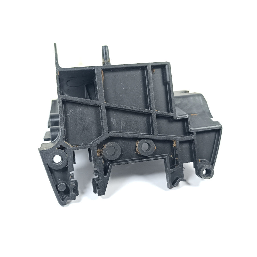 Flansch Vergasergehäuse für McCulloch PM 10-42 10-46 10-49 10-51 Partner