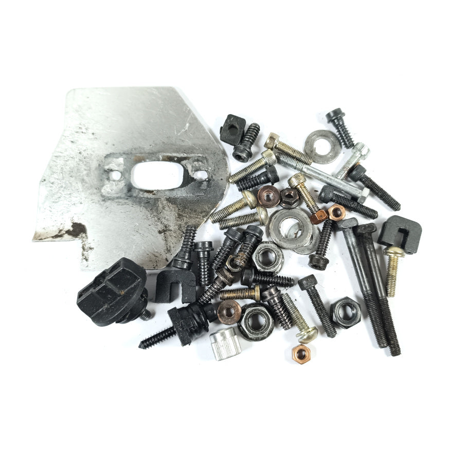 Schraubenpaket 4 Scheiben Muttern Kleinteile für McCulloch PM 10-42 10-46 10-49 10-51 Xtreme Partner