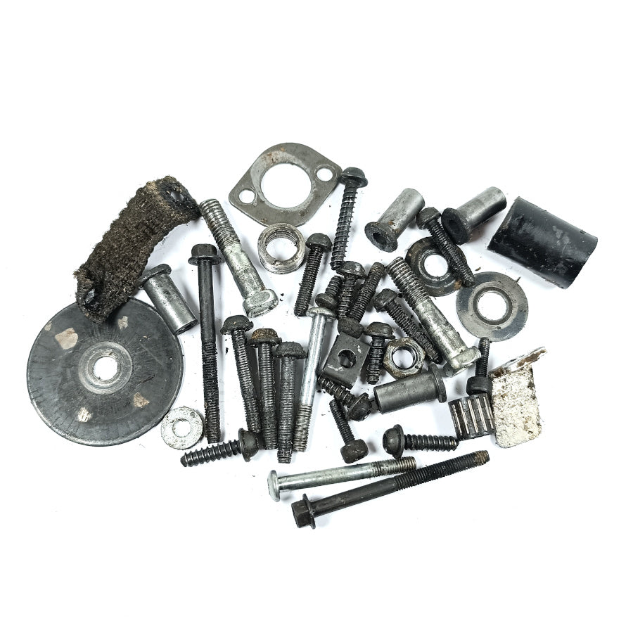 Schraubenpaket Scheiben Muttern für Partner 470